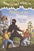 Night of the Ninjas (Magic Tree House #05) 