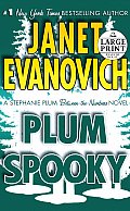 Plum Spooky (Large Print) (Stephanie Plum Novels)