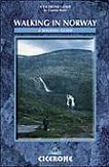 Walking in Norway (Cicerone Guide)