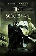 Al Filo De Las Sombras / Shadow's Edge