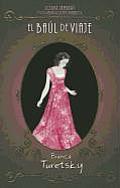 El Baul de Viaje: Lousie Lambert y los Vestidos del Pasado = The Traveling Trunk