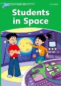 Dolphin Readers: Level 3: 525-Word Vocabularystudents in Space