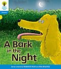 Oxford Reading Tree: Level 3: Floppy's Phonics Fiction: A Bark in the Night