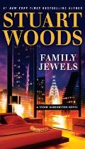 Family Jewels: A Stone Barrington Novels: Stone Barrington 37