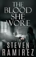 The Blood She Wore: A Sarah Greene Supernatural Mystery